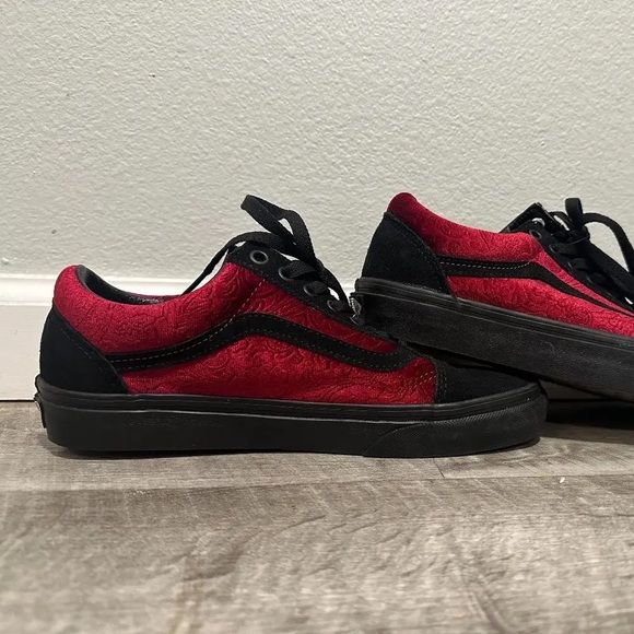 Velvet vans - Picture 2 of 2